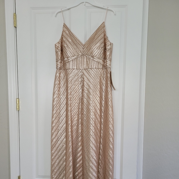 Adrianna Papell Gold sequined formal gown size 14 - Picture 1 of 11